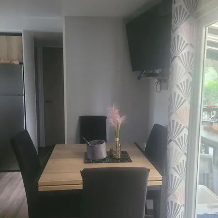Campsite Mobilhome A Gastes
