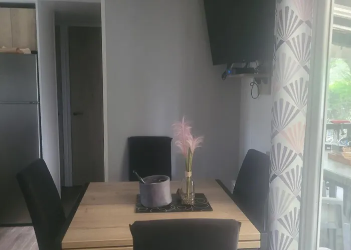 Campsite Mobilhome A Gastes